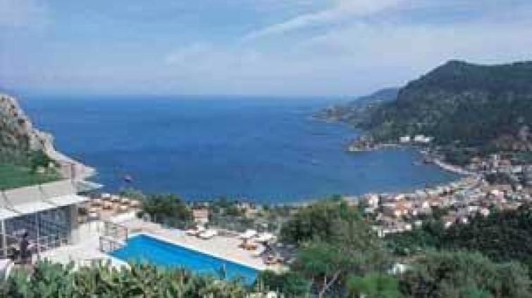 LORYMA RESORT HOTEL