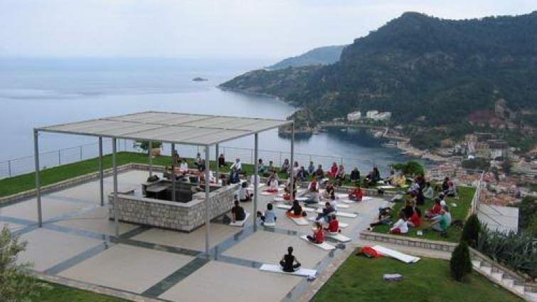 LORYMA RESORT HOTEL