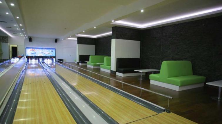 QUEEN ELiZABETH SUiTE HOTEL