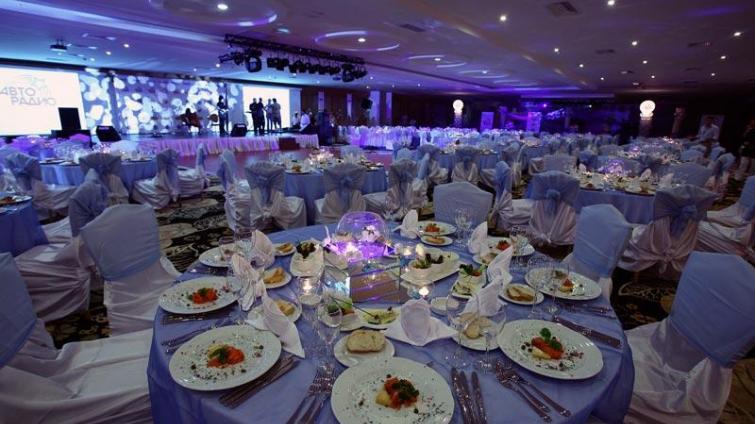 QUEEN ELiZABETH SUiTE HOTEL