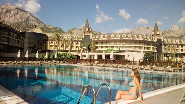 LE CHATEAU DE PRESTIGE RESORT 
