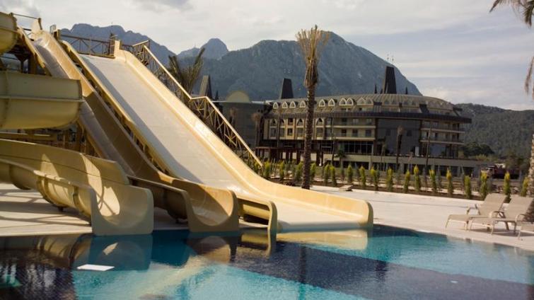 LE CHATEAU DE PRESTIGE RESORT 