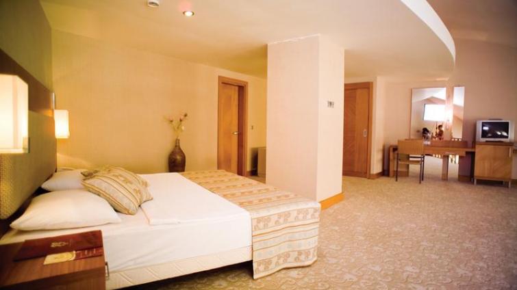 LE CHATEAU DE PRESTIGE RESORT 