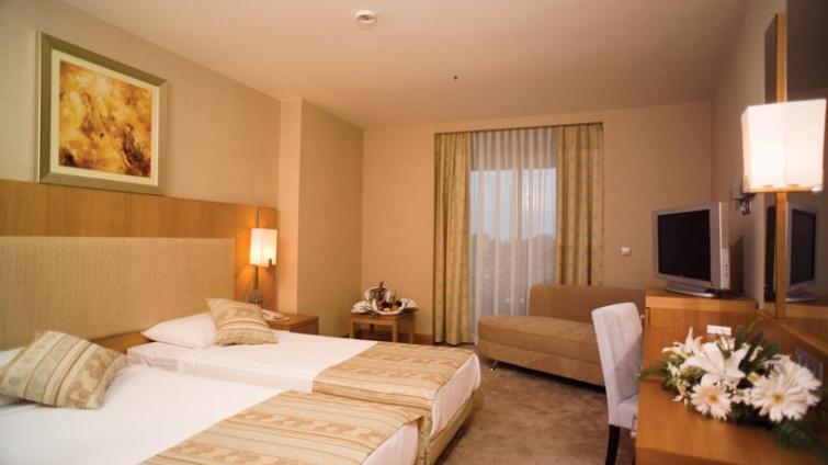 LE CHATEAU DE PRESTIGE RESORT 