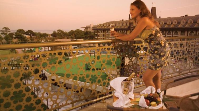 LE CHATEAU DE PRESTIGE RESORT 