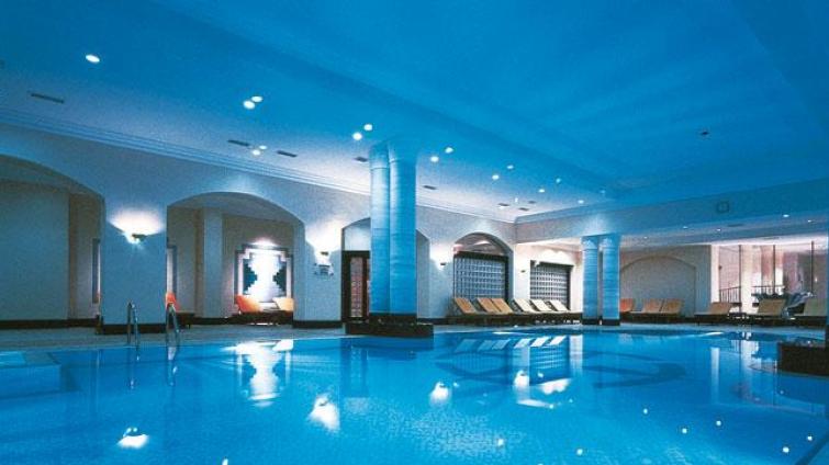 FANTASiA DELUXE HOTEL