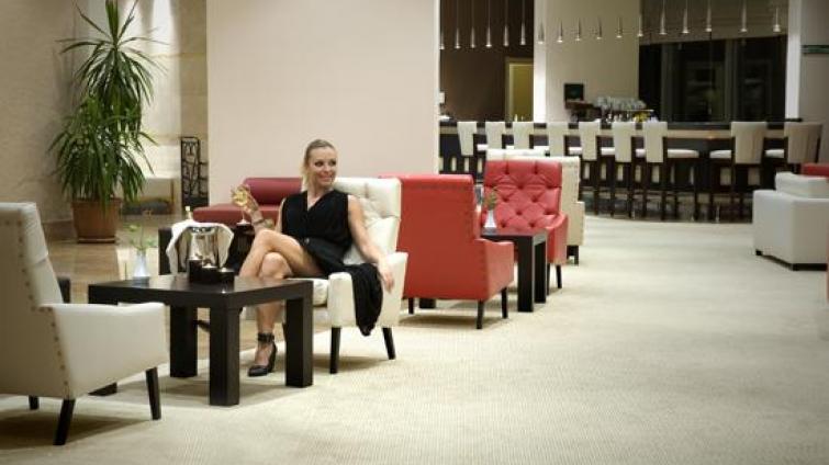 CHARiSMA DELUXE HOTEL