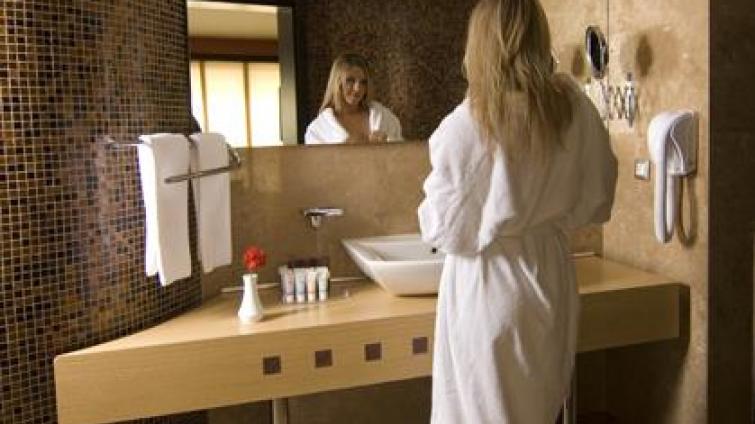 CHARiSMA DELUXE HOTEL