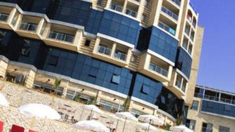 CHARiSMA DELUXE HOTEL