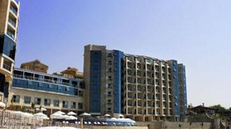 CHARiSMA DELUXE HOTEL