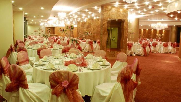 CHARiSMA DELUXE HOTEL