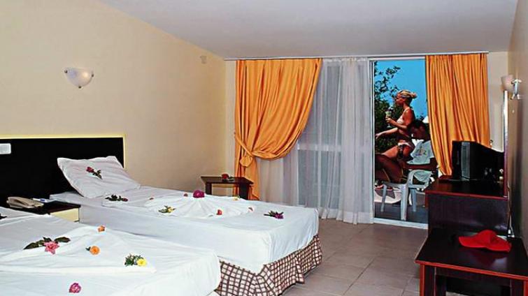MERSiN BEACH HOTEL