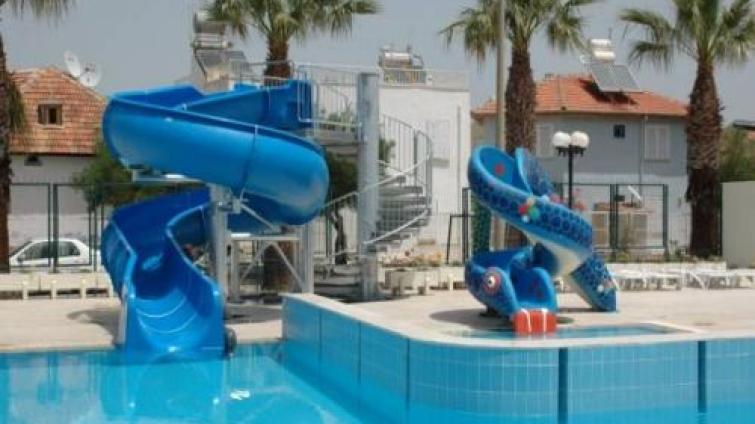 EGERiA OTEL BEACH CLUB