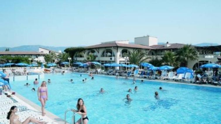 EGERiA OTEL BEACH CLUB