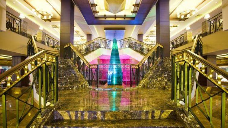 FANTASiA DE LUXE HOTEL KUŞADASI