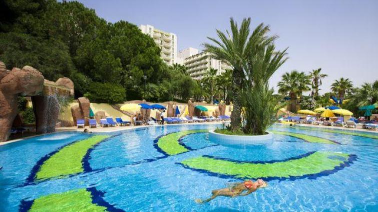 FANTASiA DE LUXE HOTEL KUŞADASI