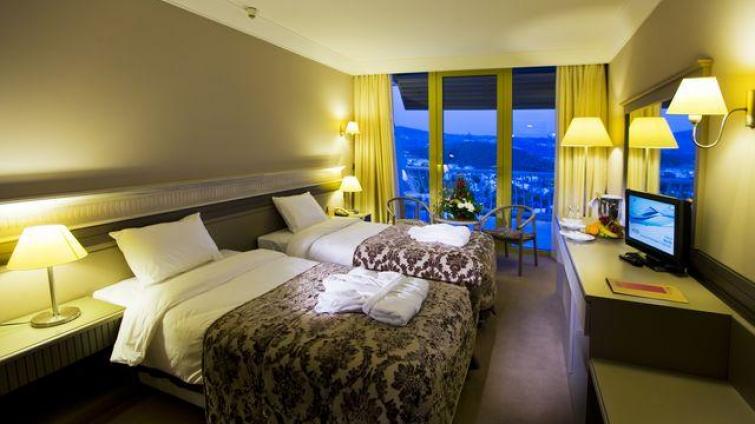 FANTASiA DE LUXE HOTEL KUŞADASI