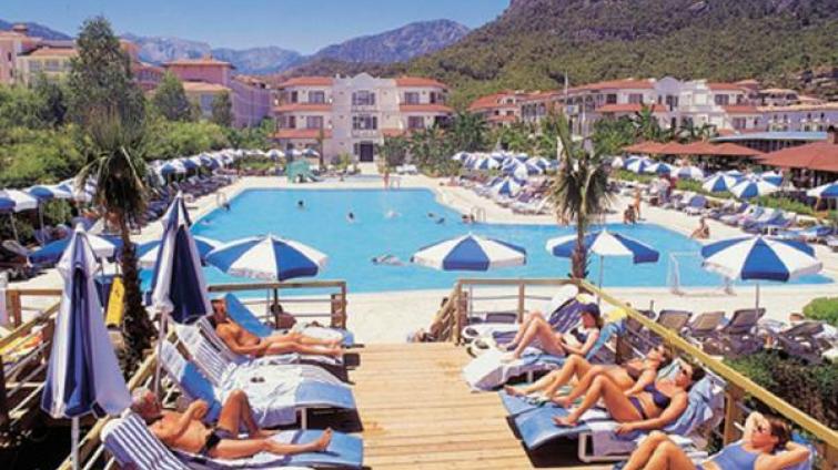 SAiLORS BEACH CLUB HOTEL