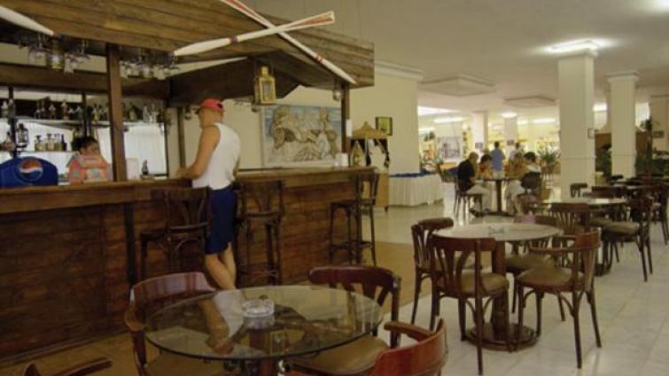 SAiLORS BEACH CLUB HOTEL