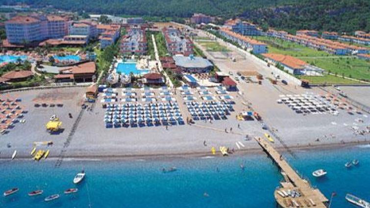 SAiLORS BEACH CLUB HOTEL