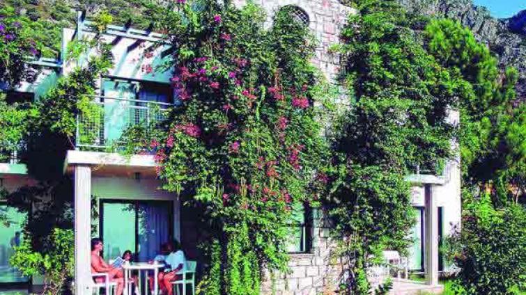 LORYMA RESORT HOTEL