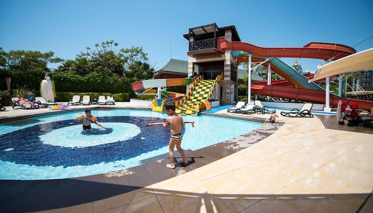 CRYSTAL HOTELS FAMiLY RESORT & SPA