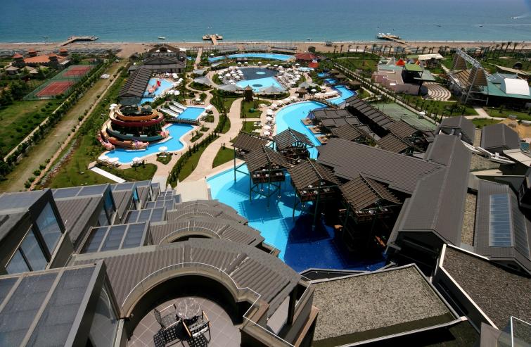 LiMAK LARA DE LUXE HOTEL & RESORT