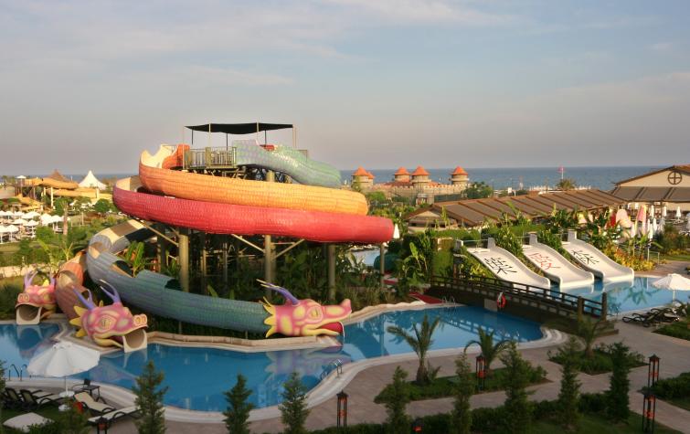 LiMAK LARA DE LUXE HOTEL & RESORT