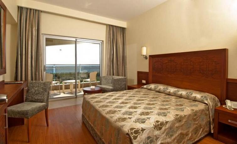 AMELİA BEACH RESORT & SPA 