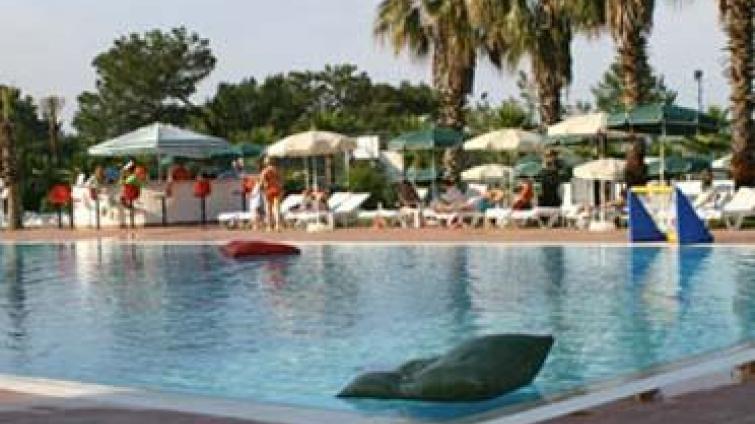 NAUTILUS HOTEL