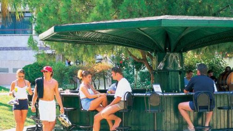 ARINNA HOTEL 